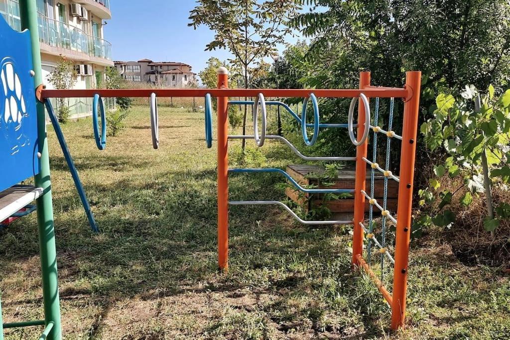 Уютен Апартамент Близо До Морето Igroeg Burgas Exterior foto